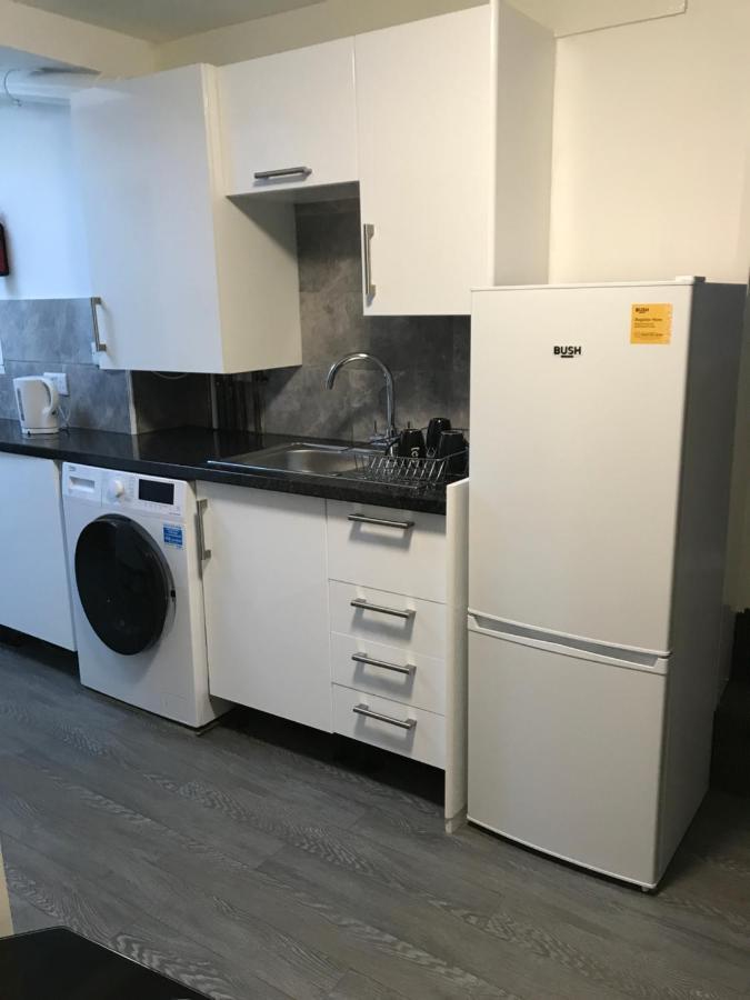 2 Bedroom Apartment พลีมัธ ภายนอก รูปภาพ